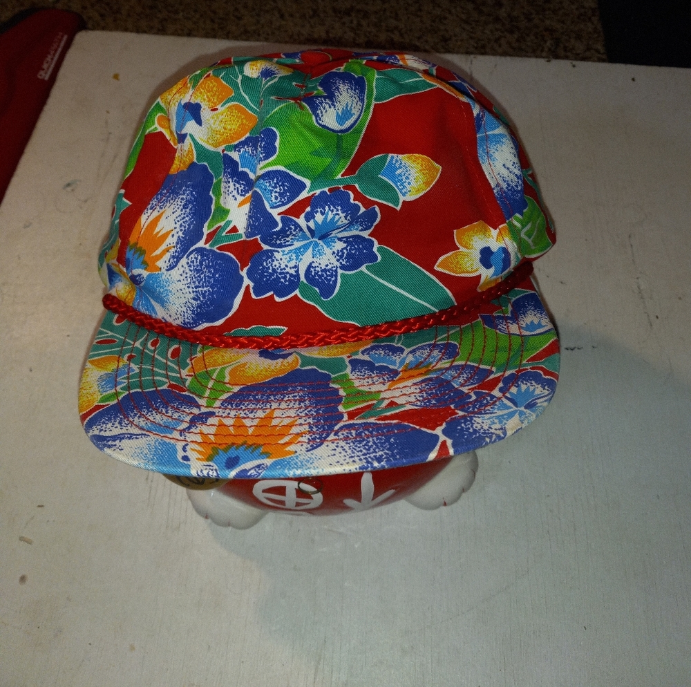 Tropical Snapback - Picture 4 of 5